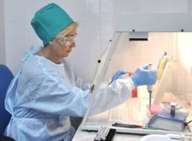 Διεξαγωγή δοκιμής κοπράνων για αυγά ελμινθών